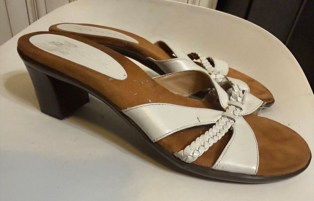 Aerosoles Women's Block Heel Slip On Comfort Slide Sandals White Size 8